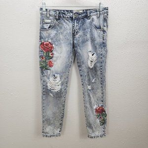 WIYA Denim Embroidered Roses Art Baby Size M 100% Cotton Jeans - 5 Pocket